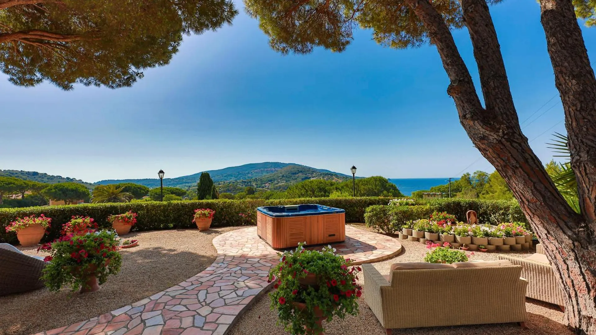 Villa Capitorsola Capoliveri  Bed & Breakfast