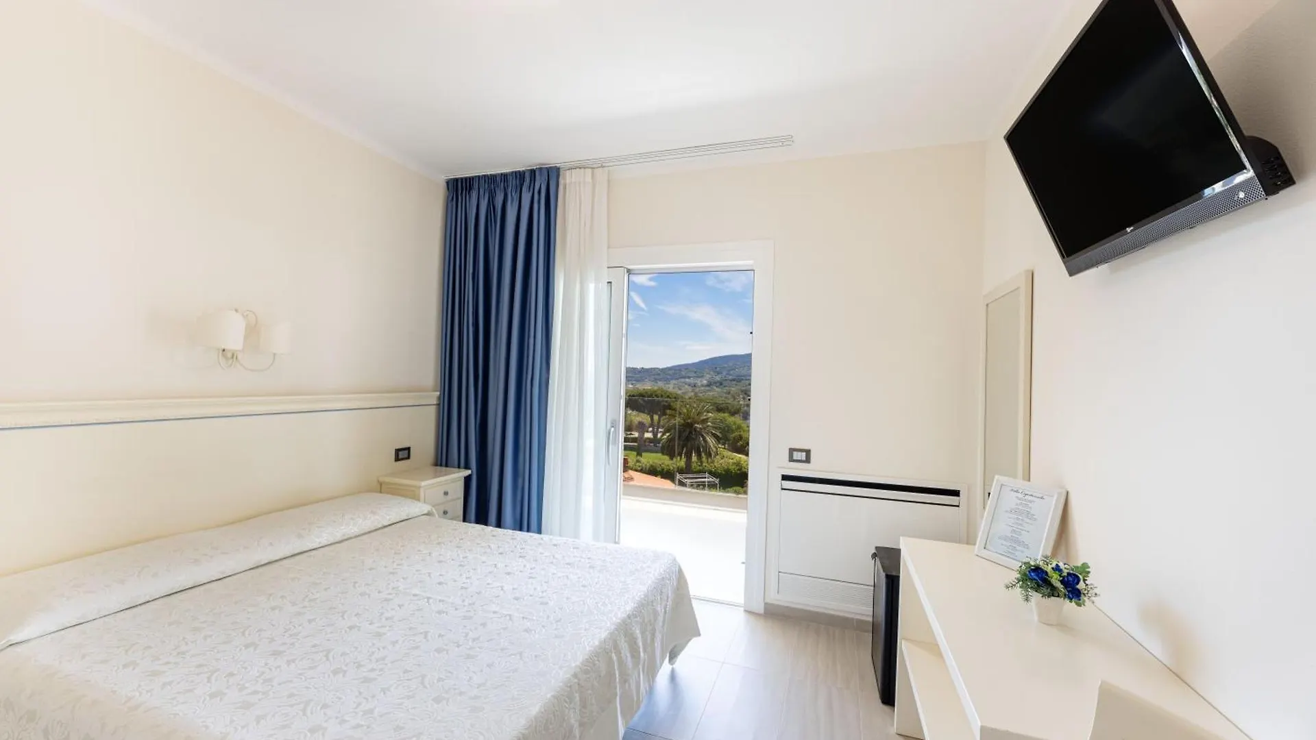 Villa Capitorsola Capoliveri  0*, Capoliveri (Isola d'Elba) Italy